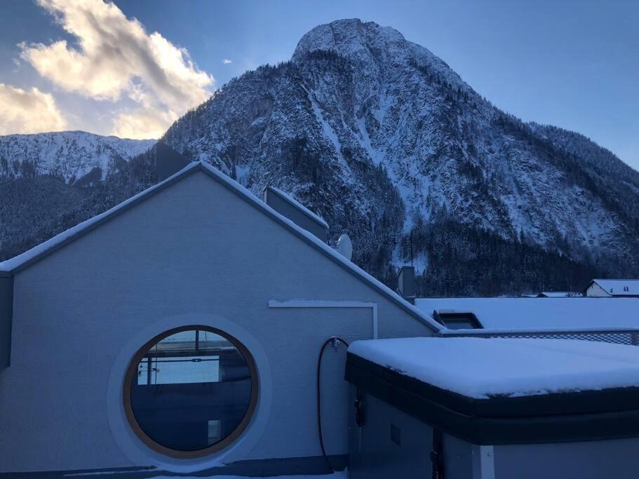 Urban Alpine Penthouse With Lake View Maurach  Extérieur photo