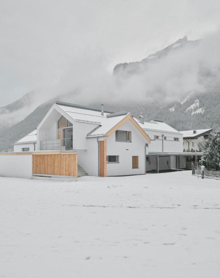 Urban Alpine Penthouse With Lake View Maurach  Extérieur photo
