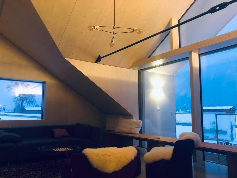 Urban Alpine Penthouse With Lake View Maurach  Extérieur photo