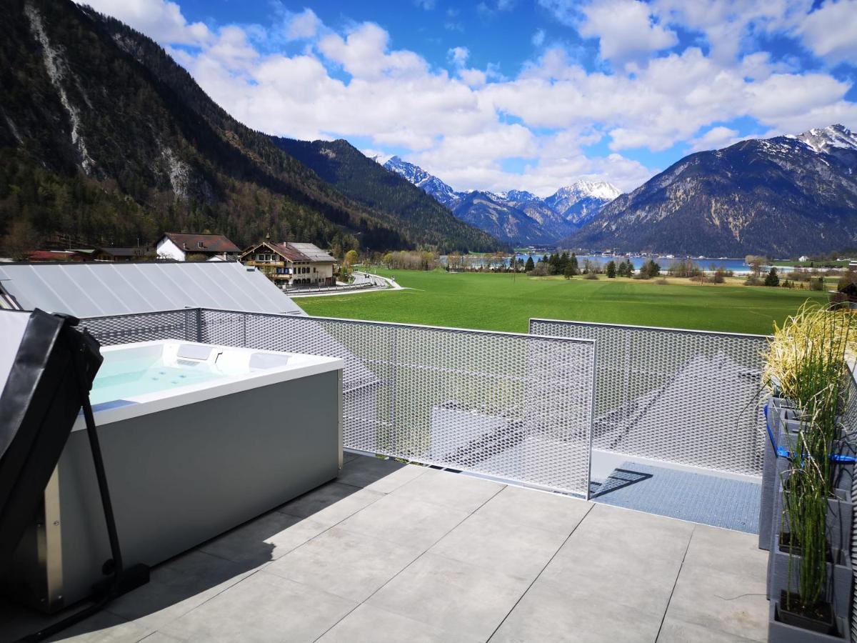 Urban Alpine Penthouse With Lake View Maurach  Extérieur photo