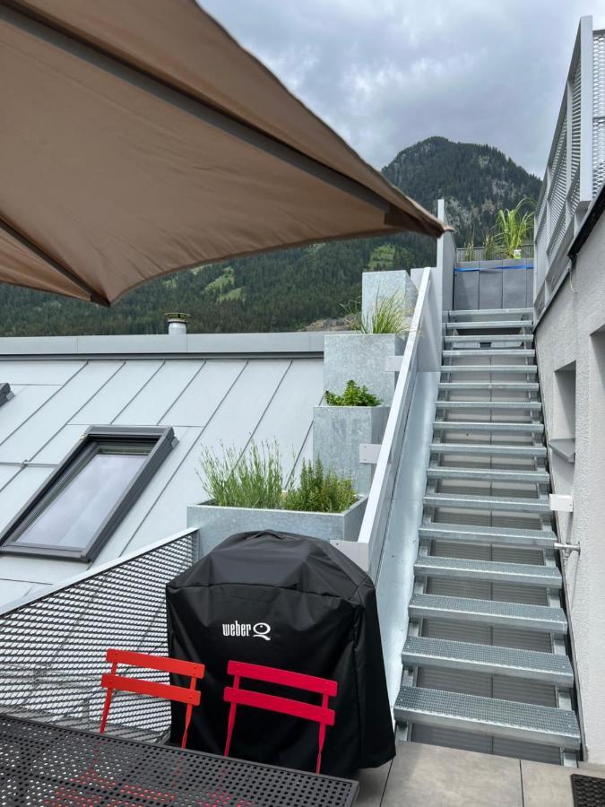 Urban Alpine Penthouse With Lake View Maurach  Extérieur photo
