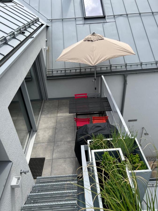 Urban Alpine Penthouse With Lake View Maurach  Extérieur photo