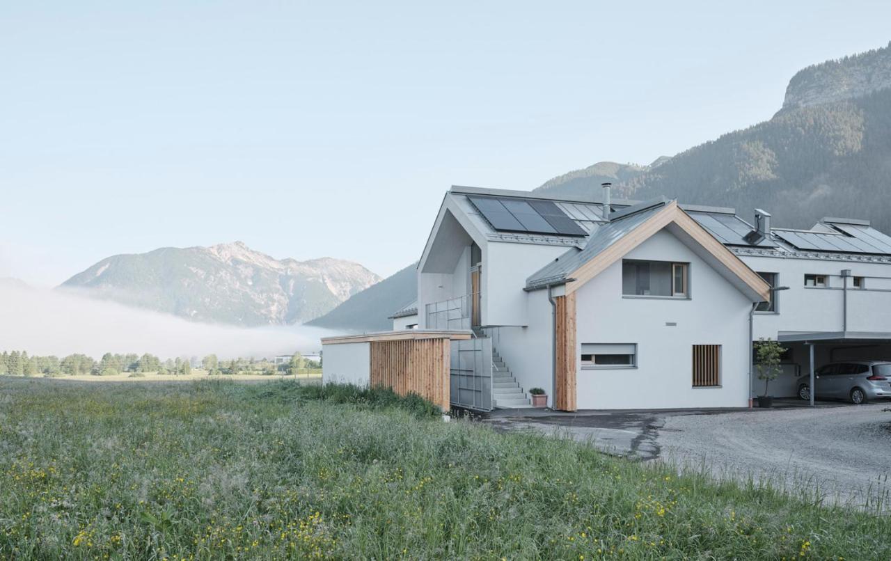 Urban Alpine Penthouse With Lake View Maurach  Extérieur photo