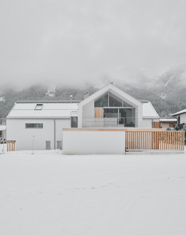 Urban Alpine Penthouse With Lake View Maurach  Extérieur photo
